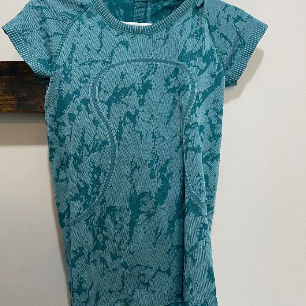 Lululemon Top